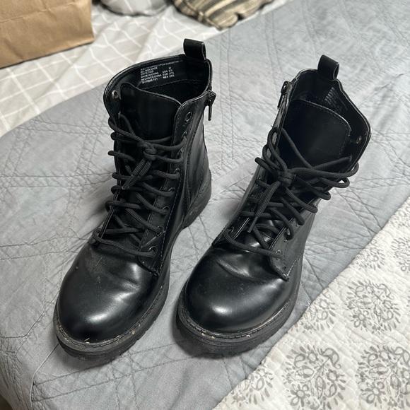 Combat boots - Picture 1 of 2